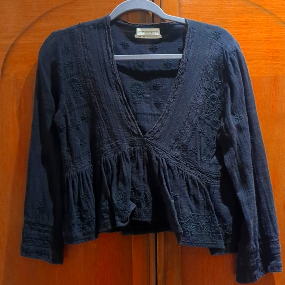 UO Bohemian lace and embroidered top Sz M